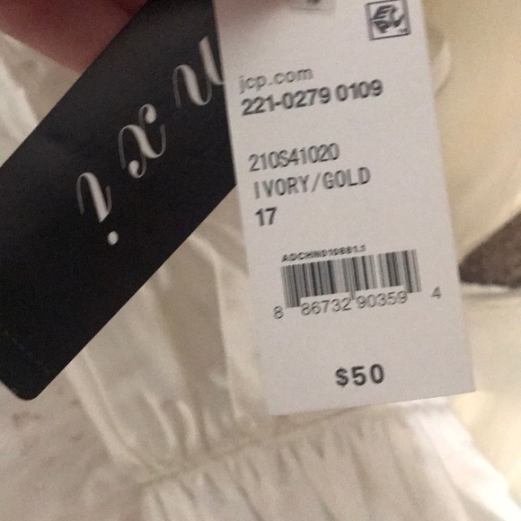 Short homecoming/ prom dress JCP - Picture 3 of 3